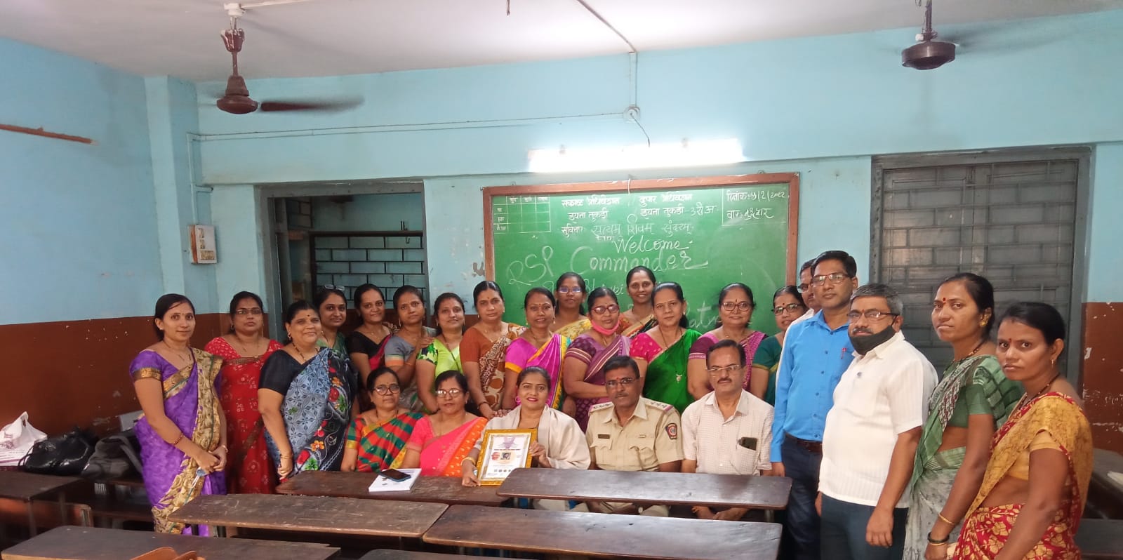 ‘भारत सेवा रत्न गोल्ड मेडल २०२२’  पुरस्काराने शिक्षिका ललिता मोरे सन्मानित