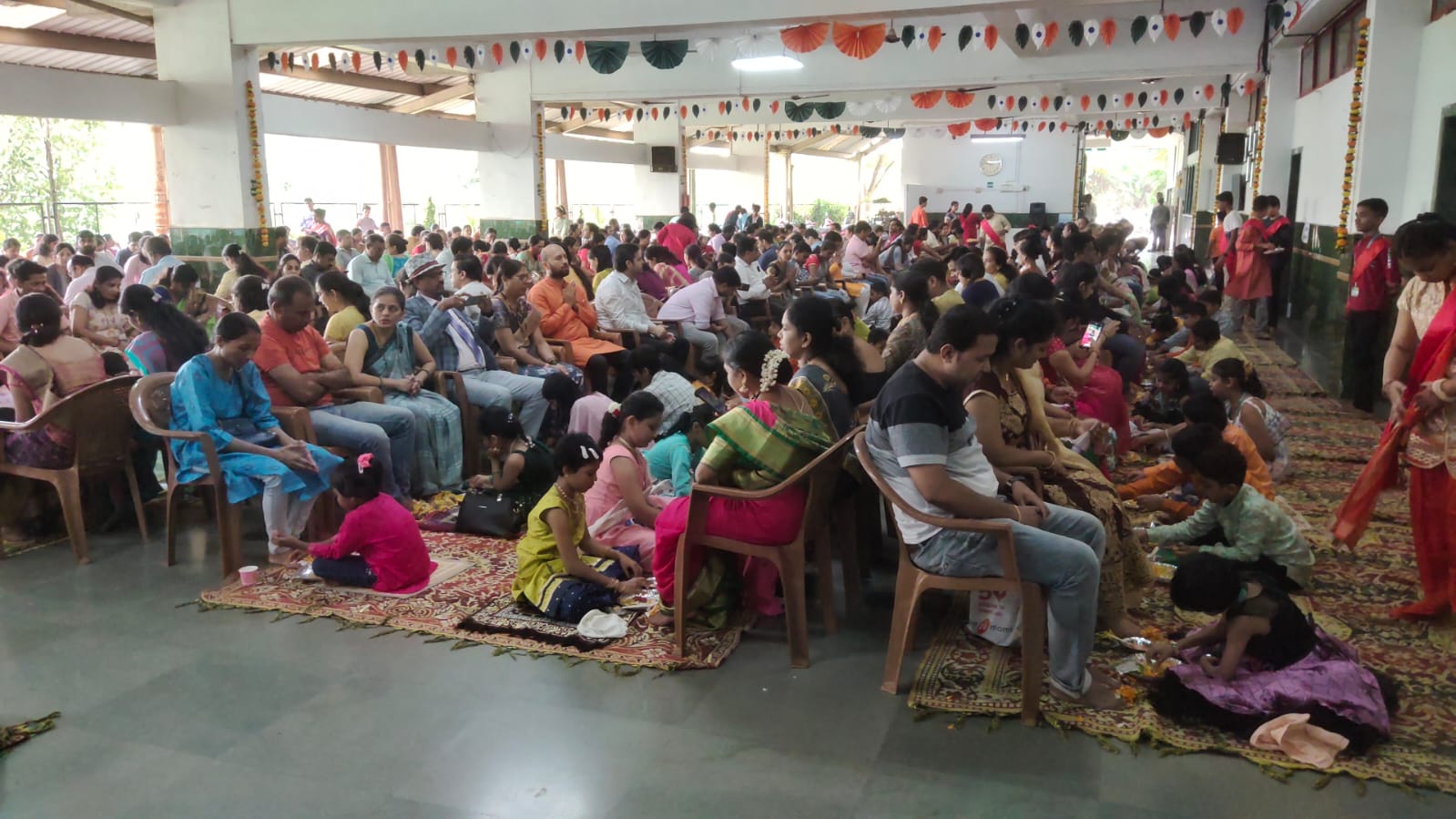 Aarya Gurukul शाळेमध्ये भव्य मातृ पितृ पूजनाचा कार्यक्रम